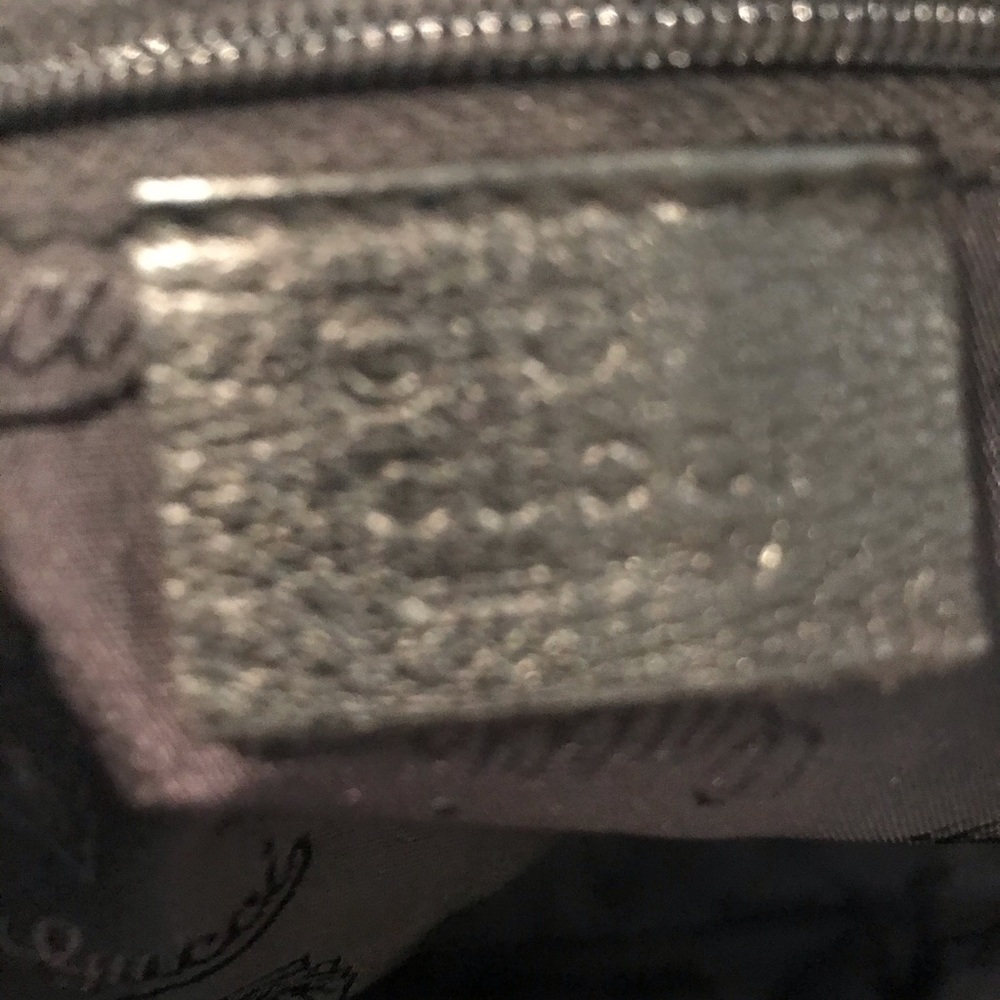 Authentic GUCCI - Picture 6 of 8